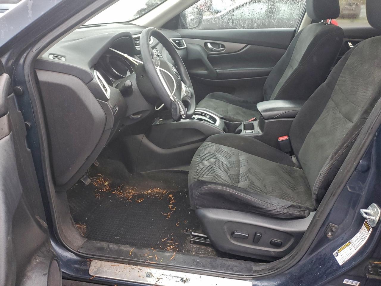 Nissan Rogue S Image 3