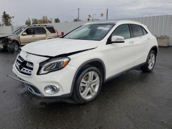  Salvage Mercedes-Benz GLA