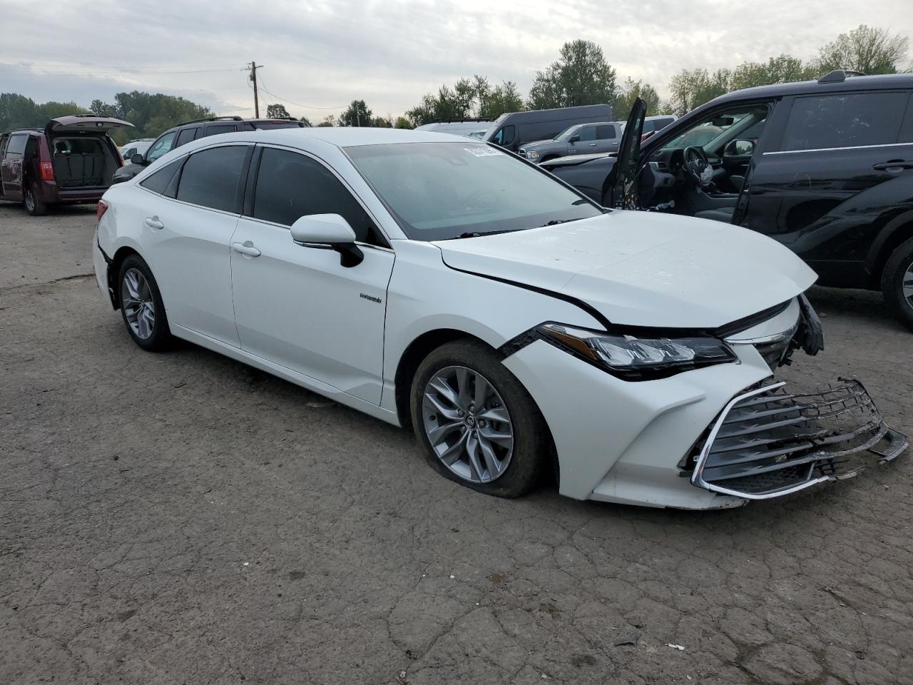Toyota Avalon Xle Image 7