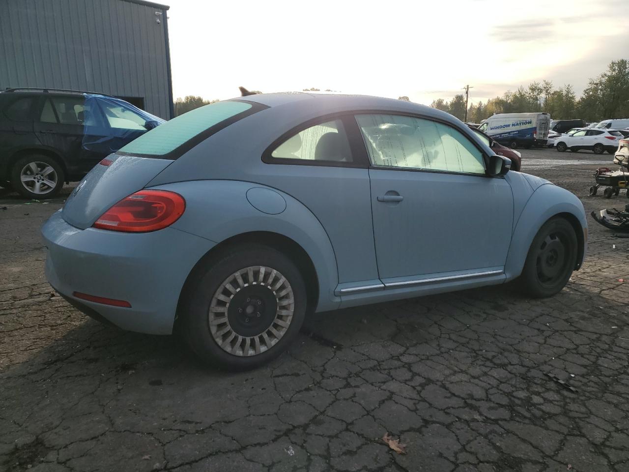 Volkswagen Beetle Image 3