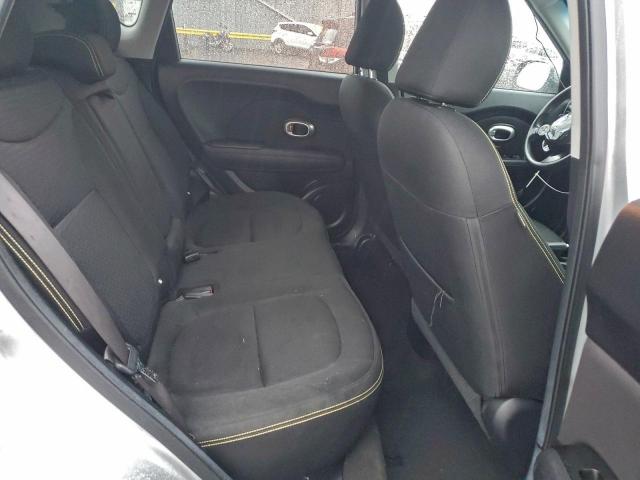 Kia Soul + Image 12