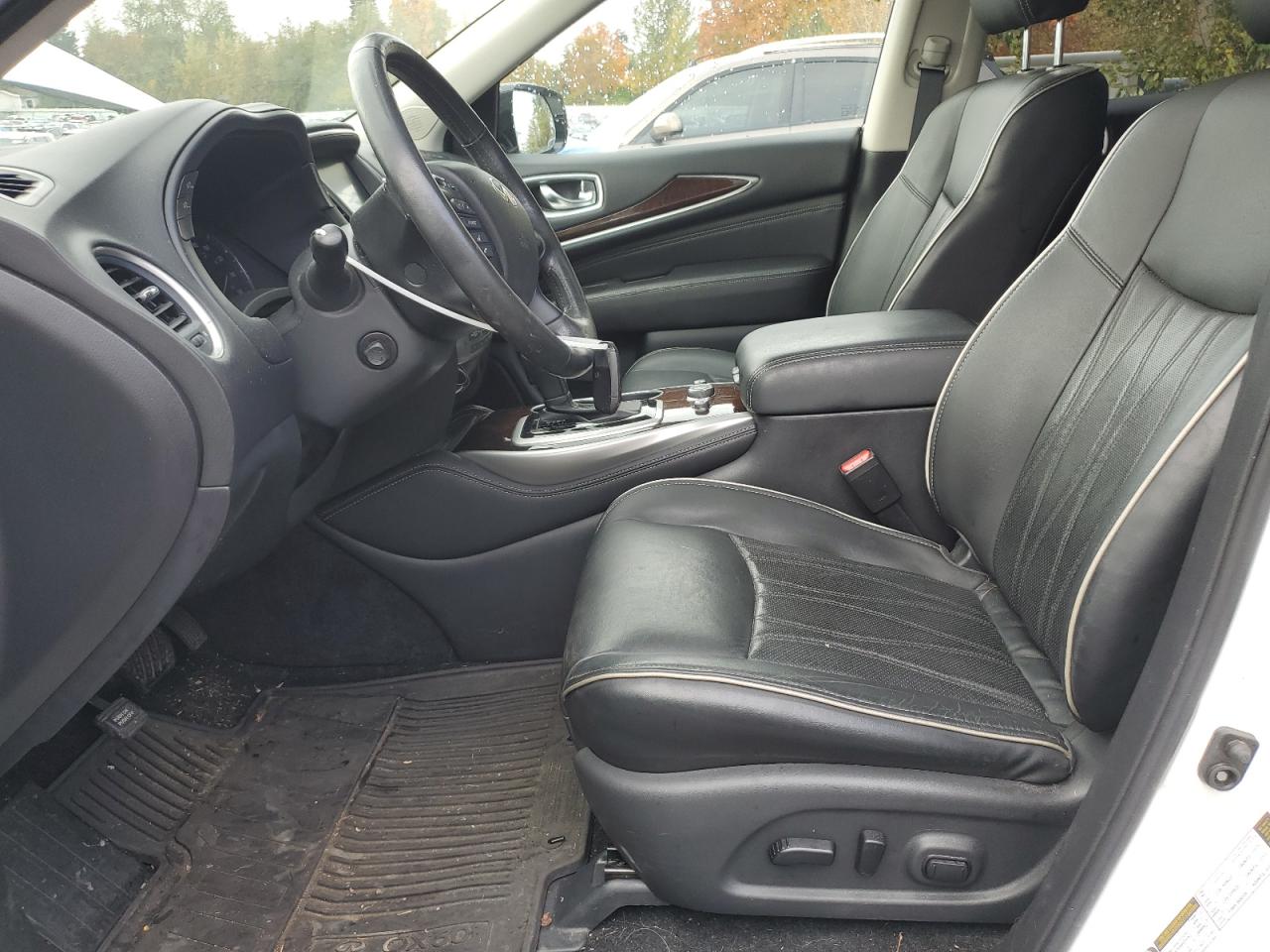 INFINITI Qx Luxe Image 5