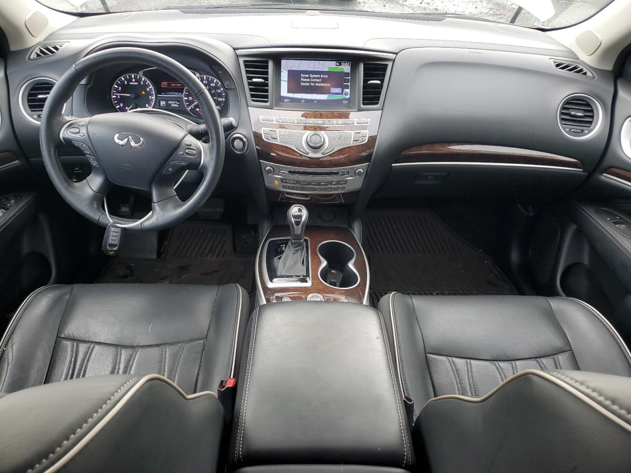 INFINITI Qx Luxe Image 4