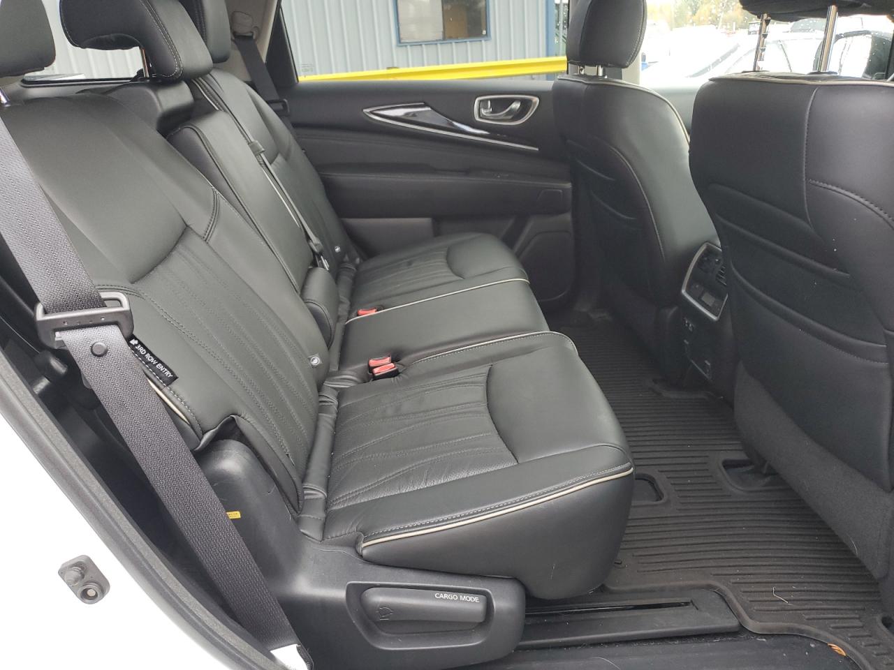 INFINITI Qx Luxe Image 8