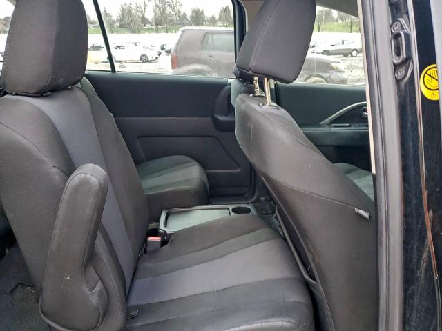 Mazda 5 Sport Image 12