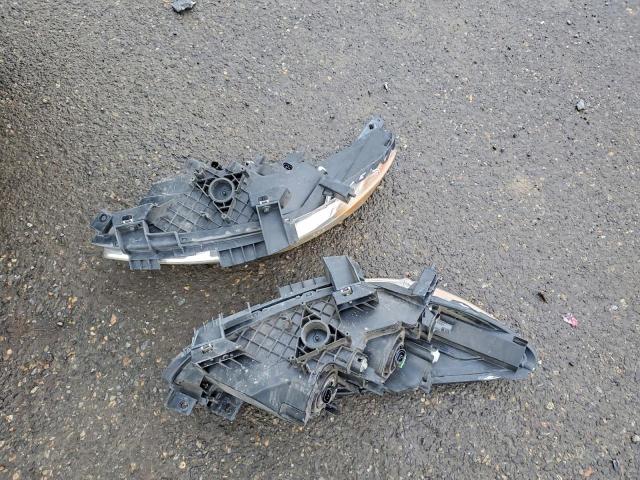 Mazda 5 Sport Image 14