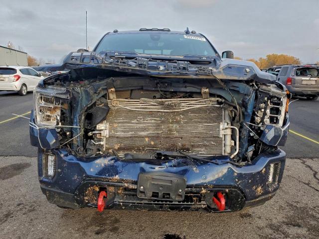 GMC Sierra K2500 At4 Image 12