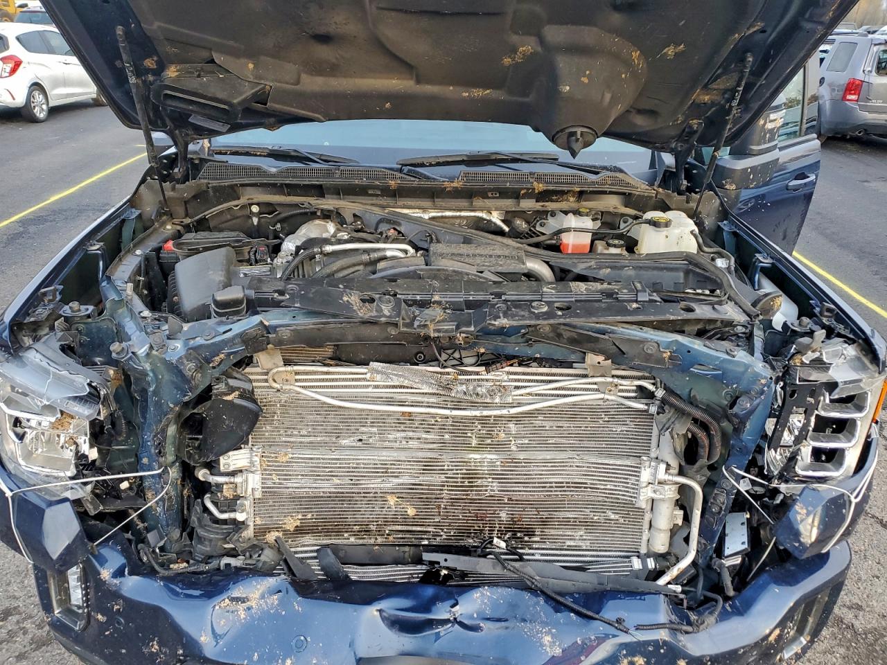 GMC Sierra K2500 At4 Image 11