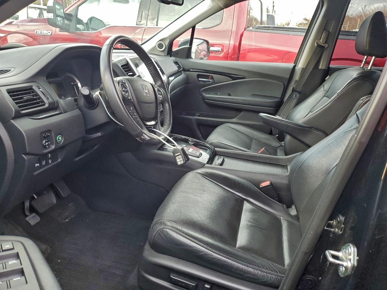 Honda Pilot Elite Image 2