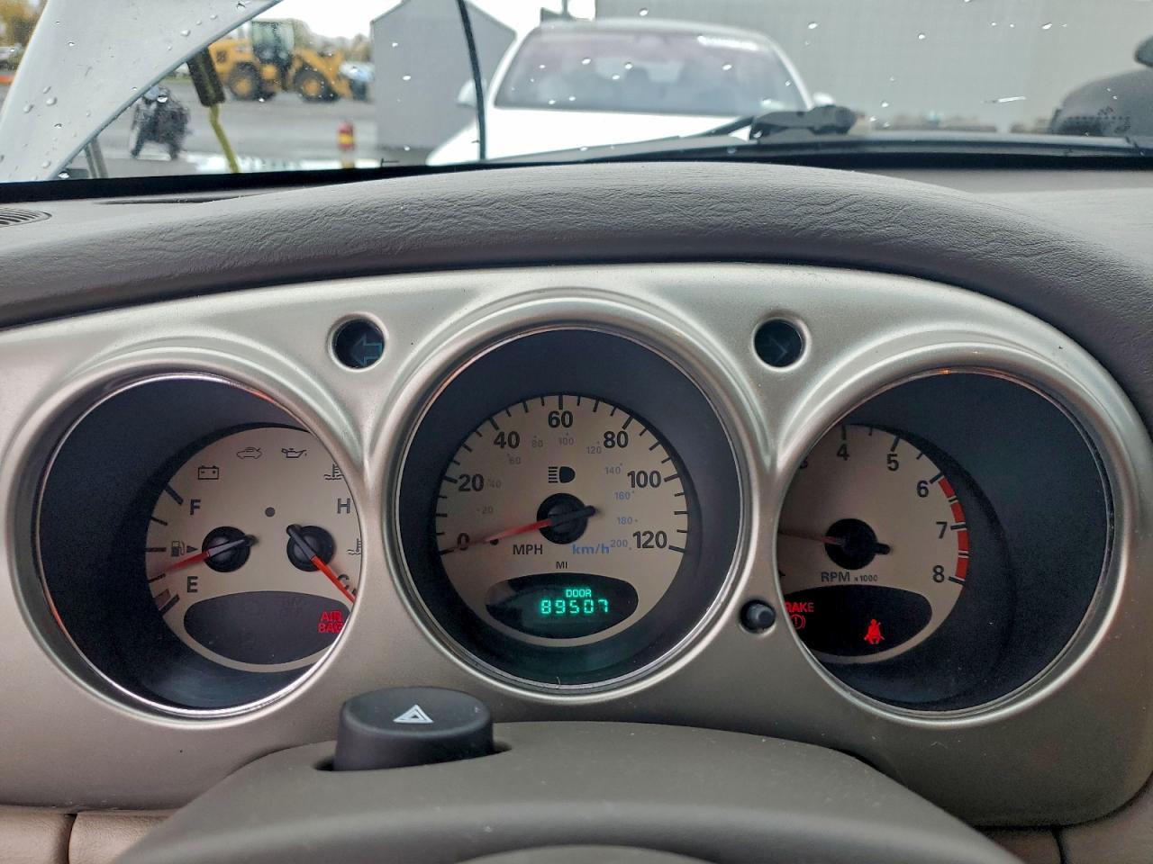 Chrysler PT Cruiser Image 6