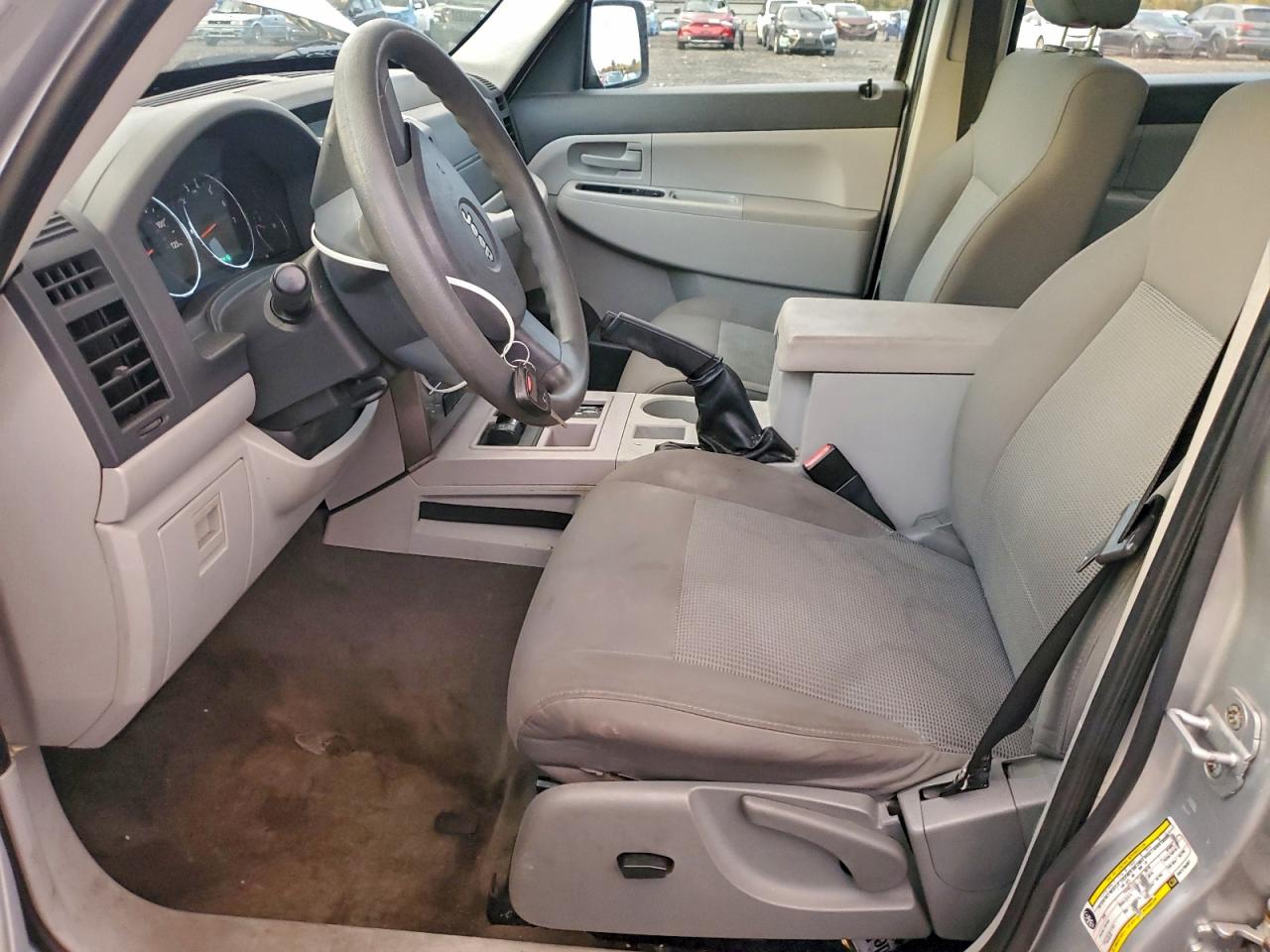 Jeep Liberty Sport Image 10