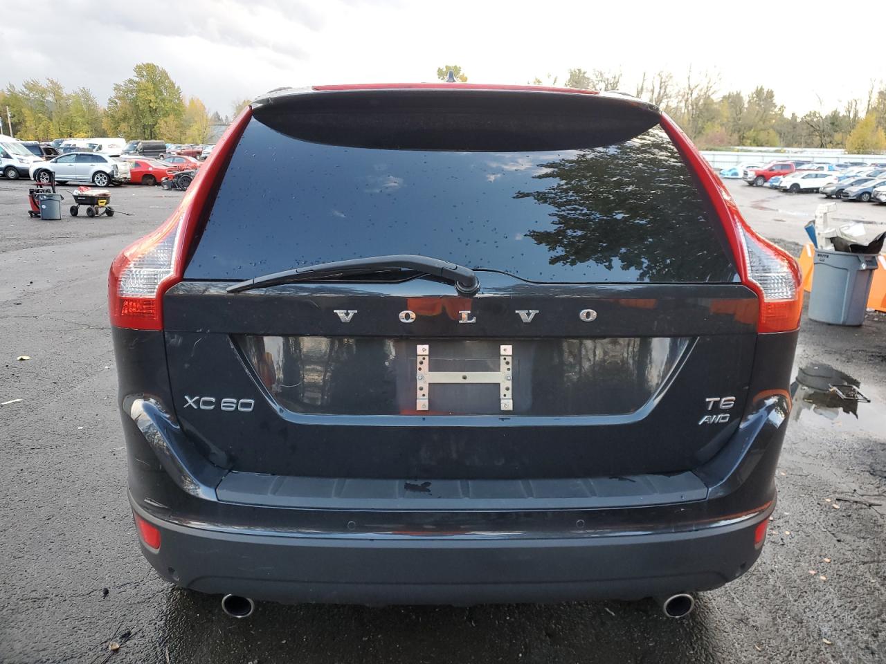 Volvo XC60 T6 Image 10