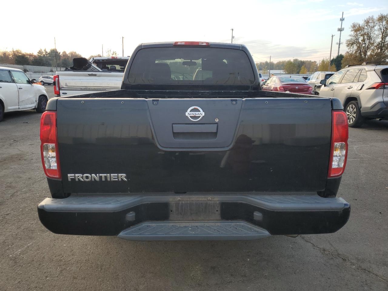 Nissan Frontier S Image 11