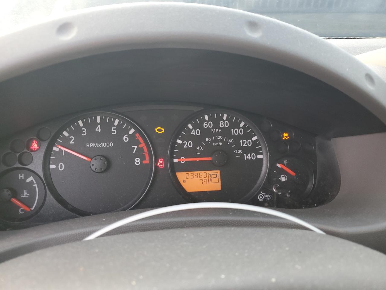 Nissan Frontier S Image 5