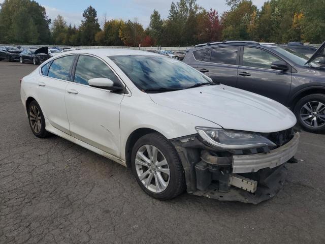 Chrysler 200 Limited Image 2