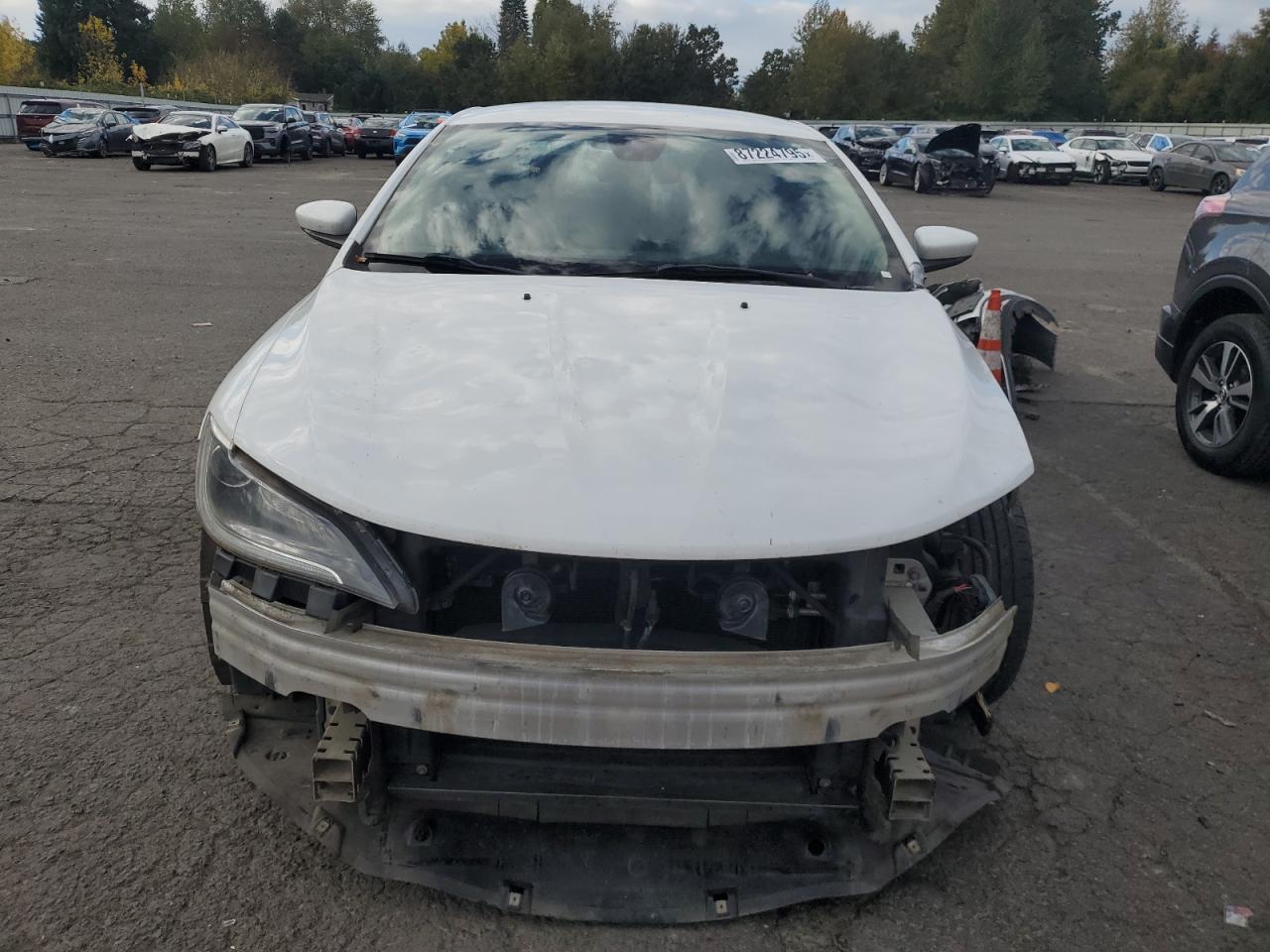 Chrysler 200 Limited Image 5