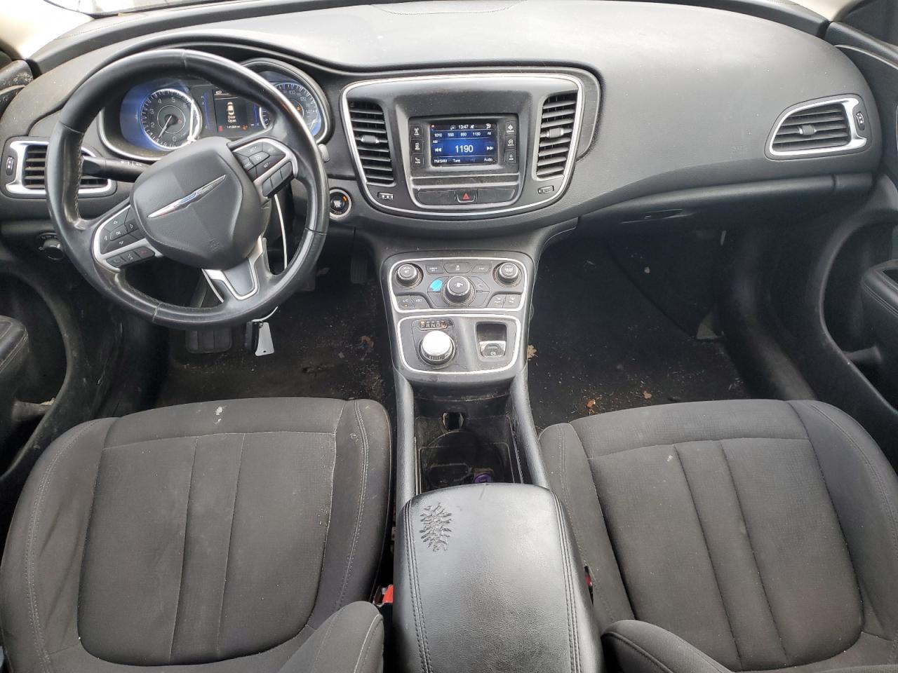 Chrysler 200 Limited Image 6