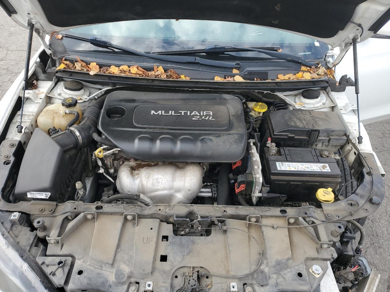 Chrysler 200 Limited Image 4