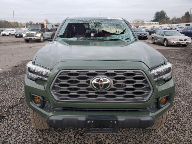 Toyota Tacoma Double Cab Image 3
