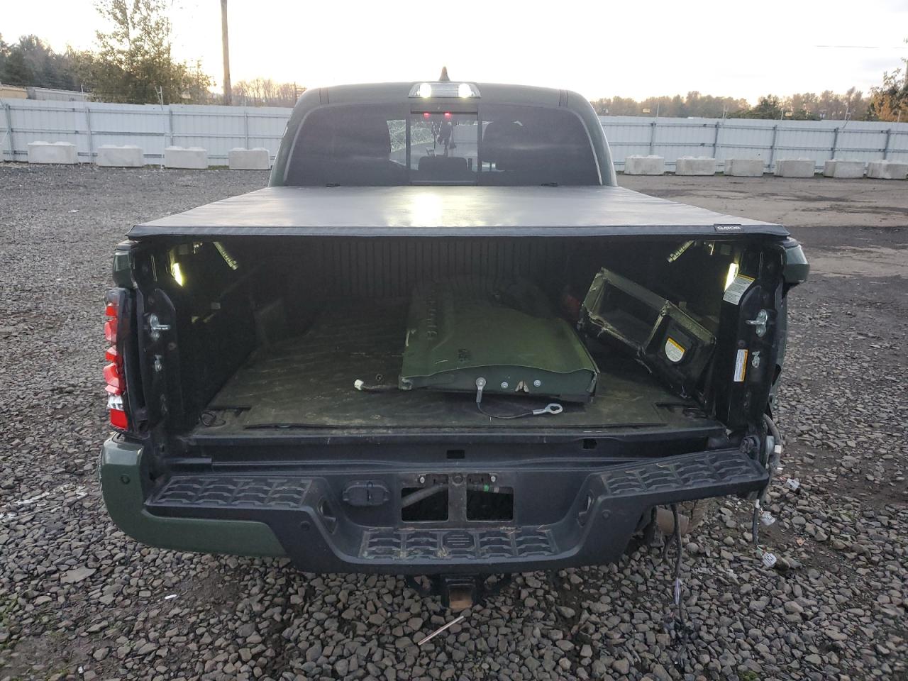 Toyota Tacoma Double Cab Image 13