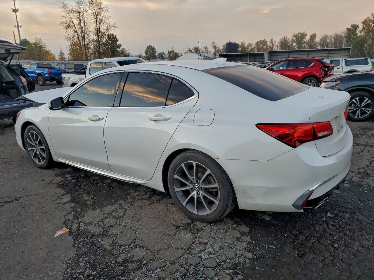 Acura TLX Tech Image 9