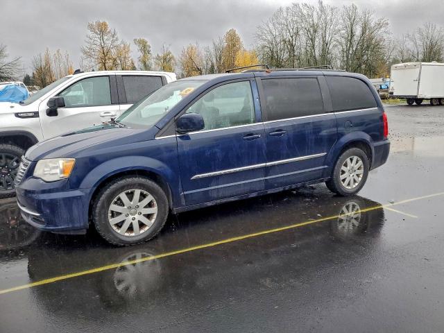  Salvage Chrysler Minivan