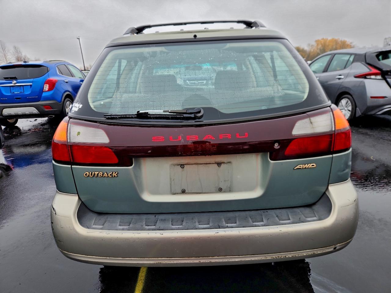 Subaru Legacy Outback Image 10