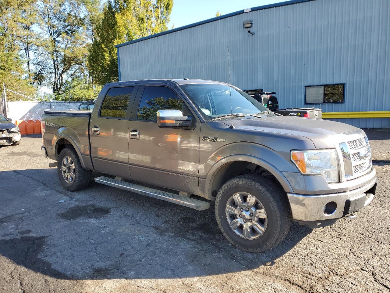 Ford F-150 Supercrew Image 12