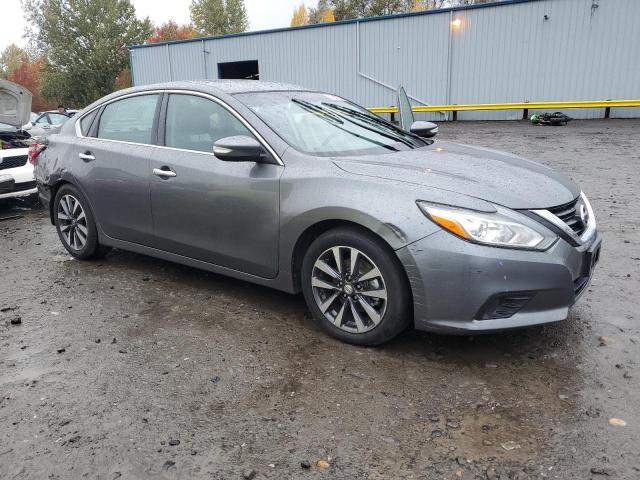 Nissan Altima 2.5 Image 8