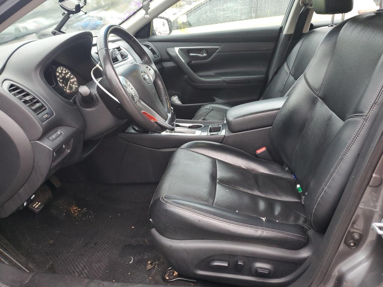 Nissan Altima 2.5 Image 3