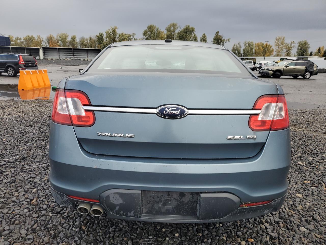 Ford Taurus Sel Image 11