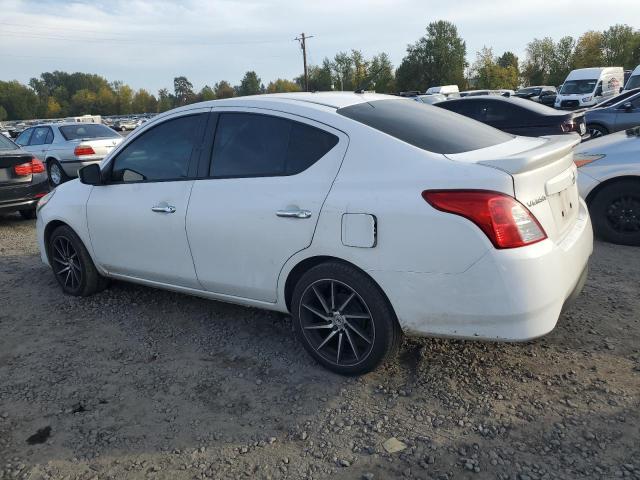 Nissan Versa S Image 6