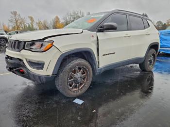  Salvage Jeep Compass