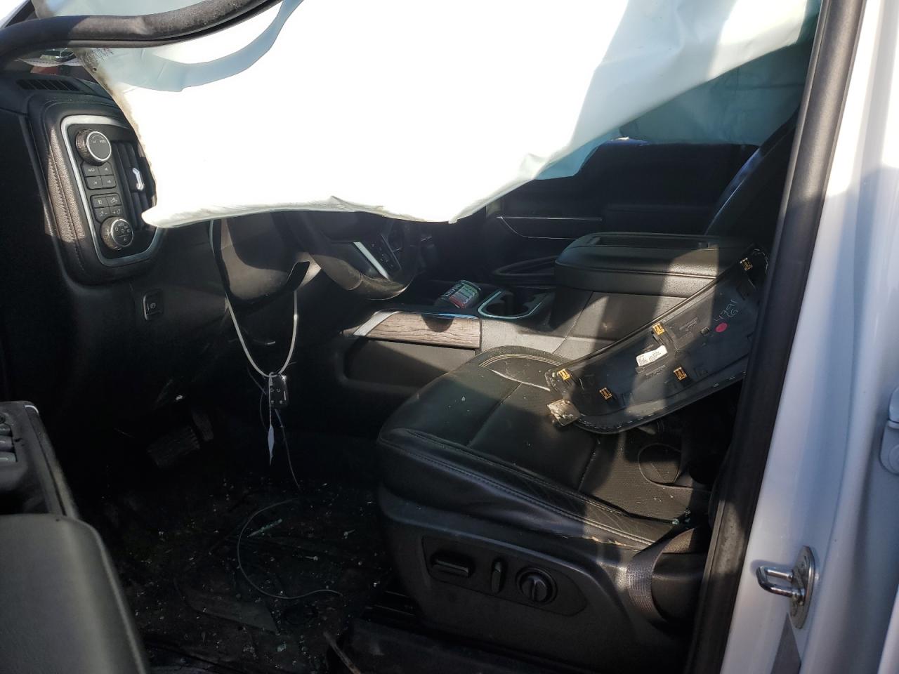 Chevrolet Silverado K2500 Heavy Duty Ltz Image 4