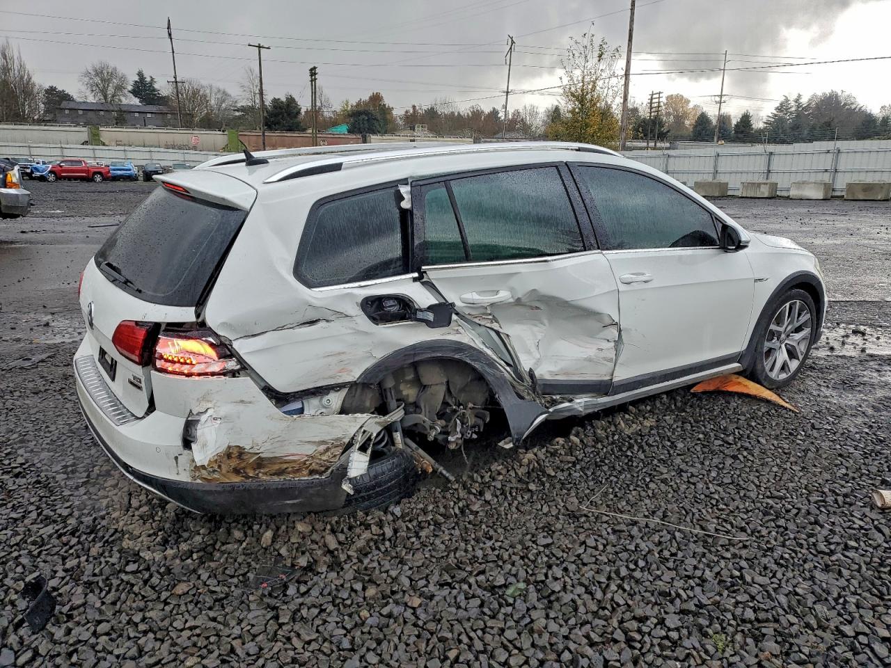 Volkswagen Golf S Image 6