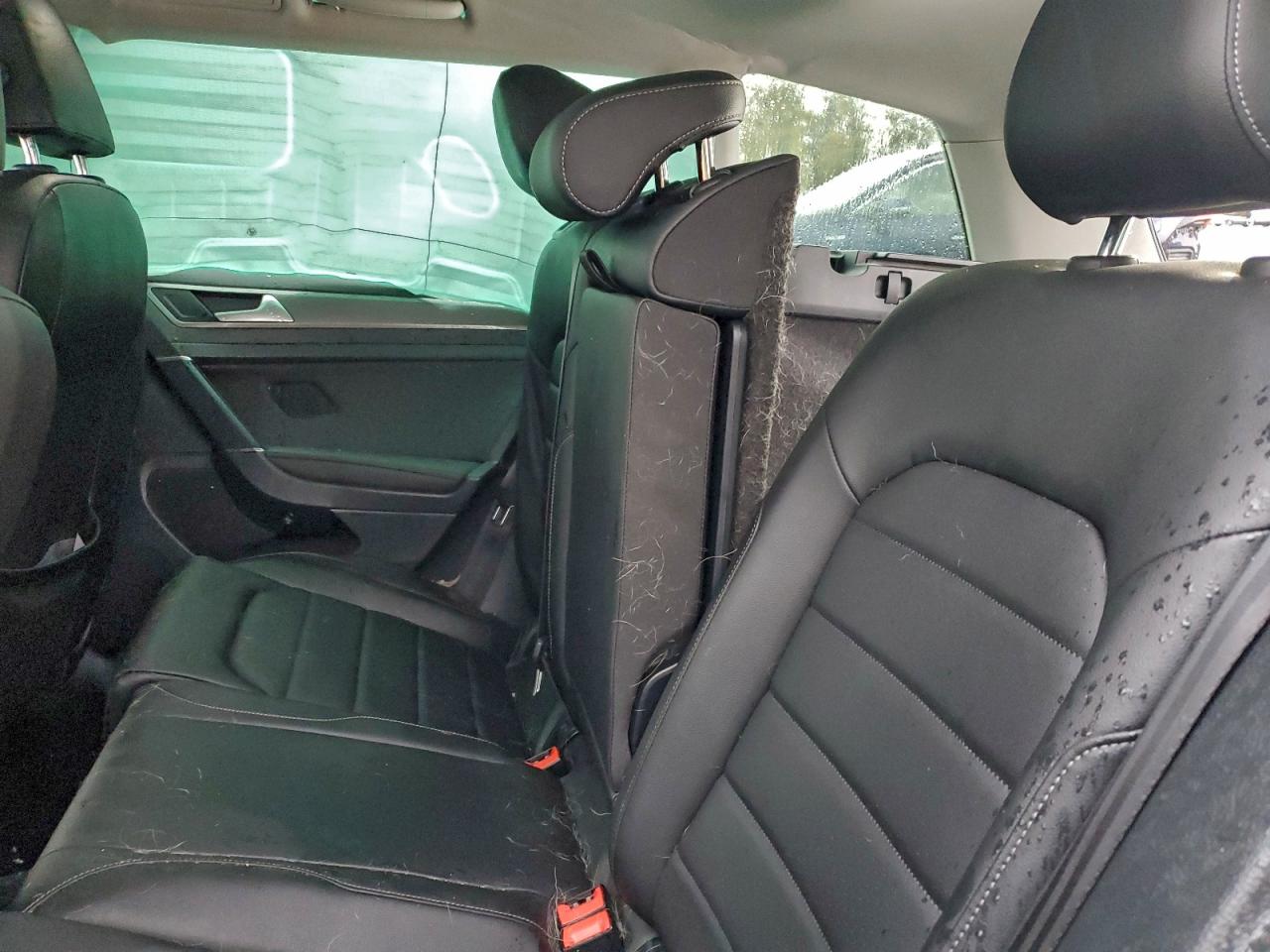 Volkswagen Golf S Image 7