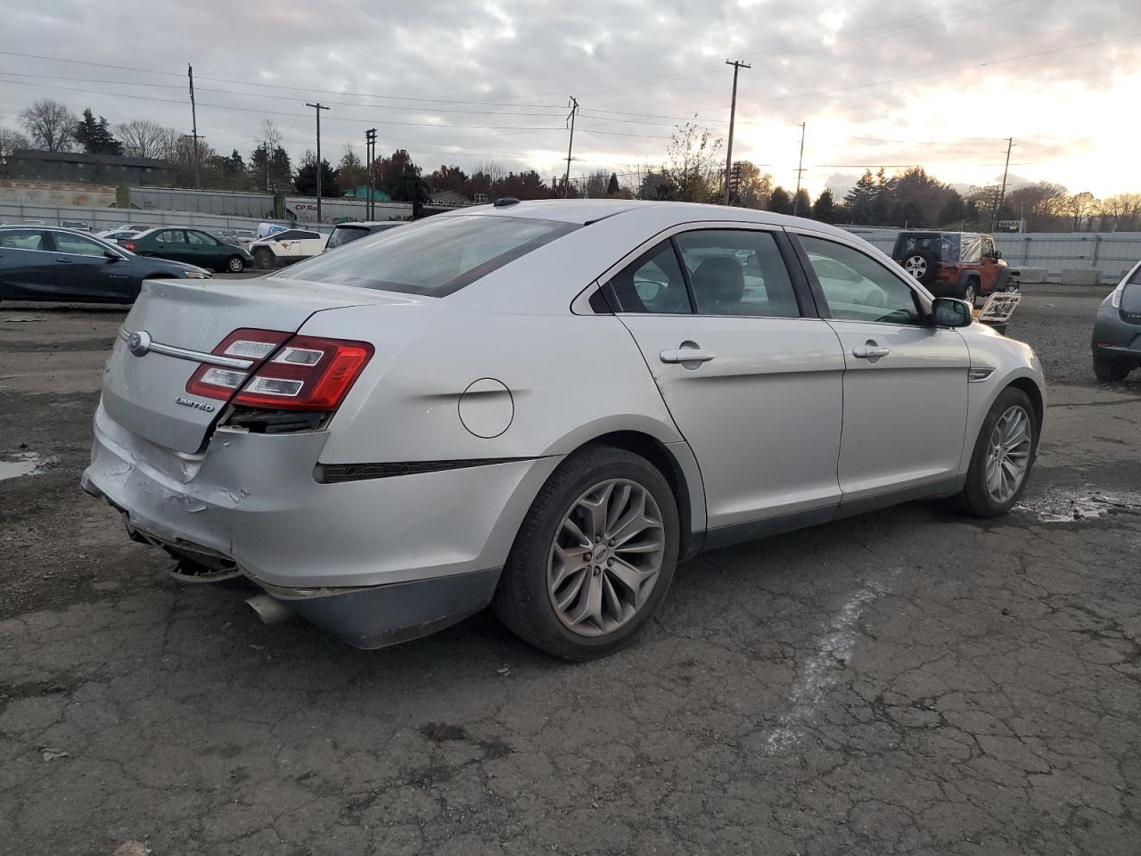 Ford Taurus Limited Image 9