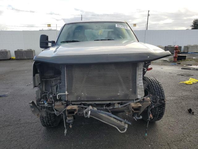 Chevrolet Silverado K2500 Heavy Duty Image 2