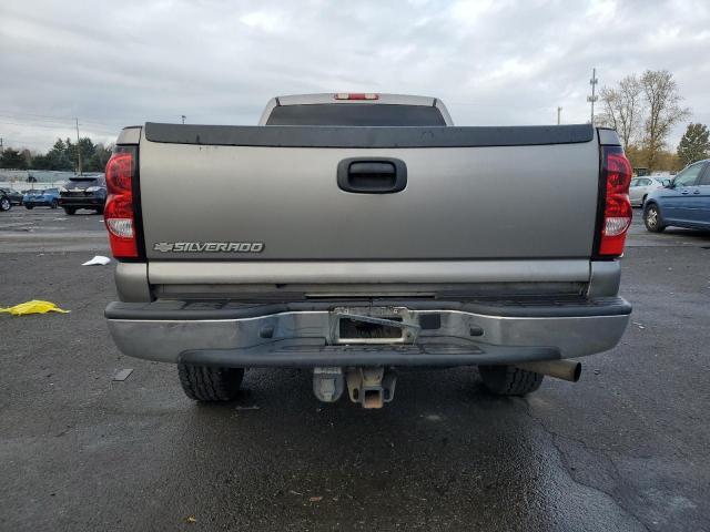 Chevrolet Silverado K2500 Heavy Duty Image 12