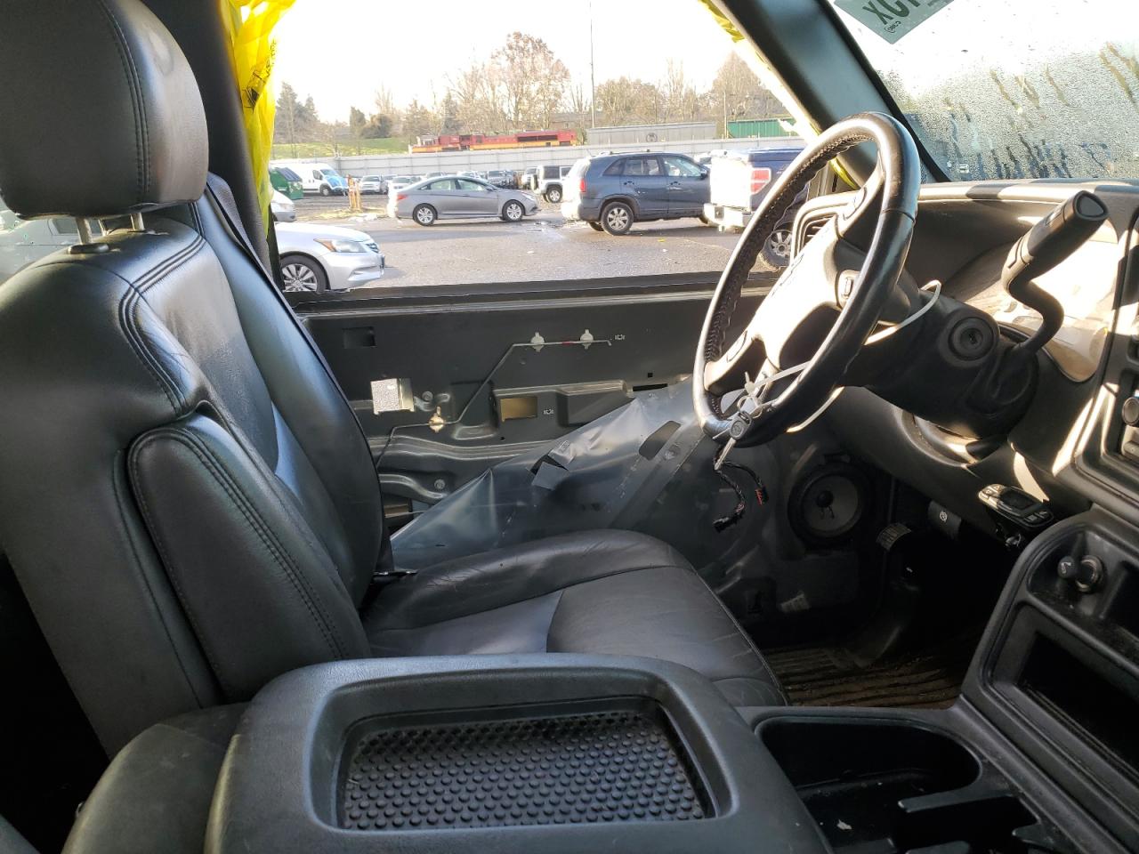 Chevrolet Silverado K2500 Heavy Duty Image 4