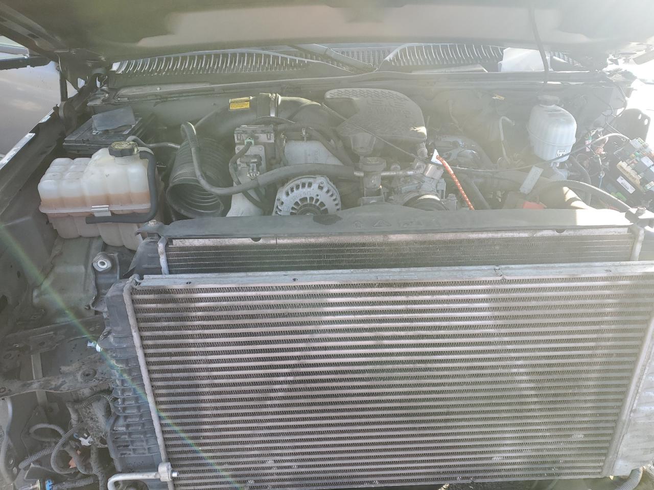 Chevrolet Silverado K2500 Heavy Duty Image 9