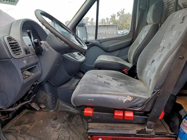 Freightliner Sprinter 2500 Image 3