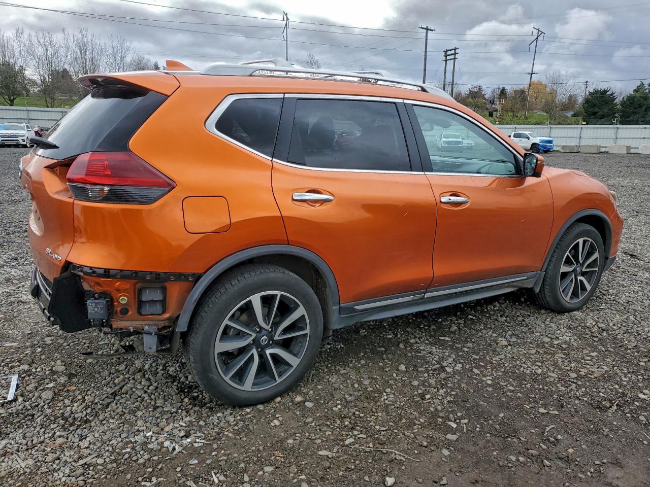 Nissan Rogue S Image 3