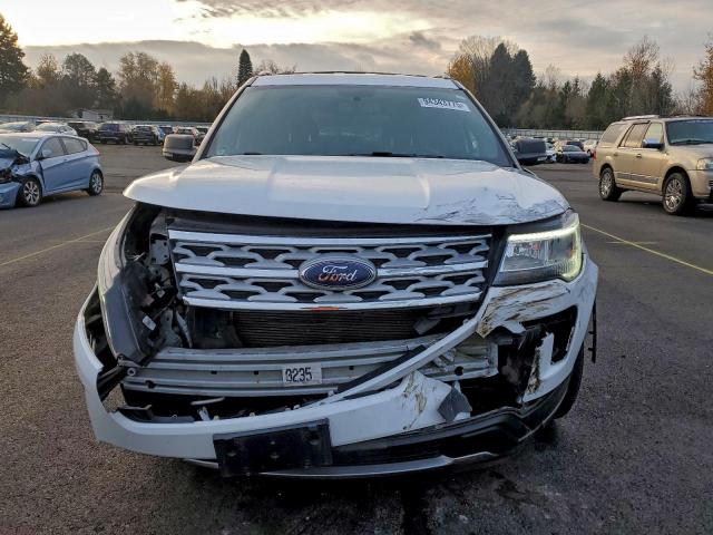 Ford Explorer Xlt Image 4