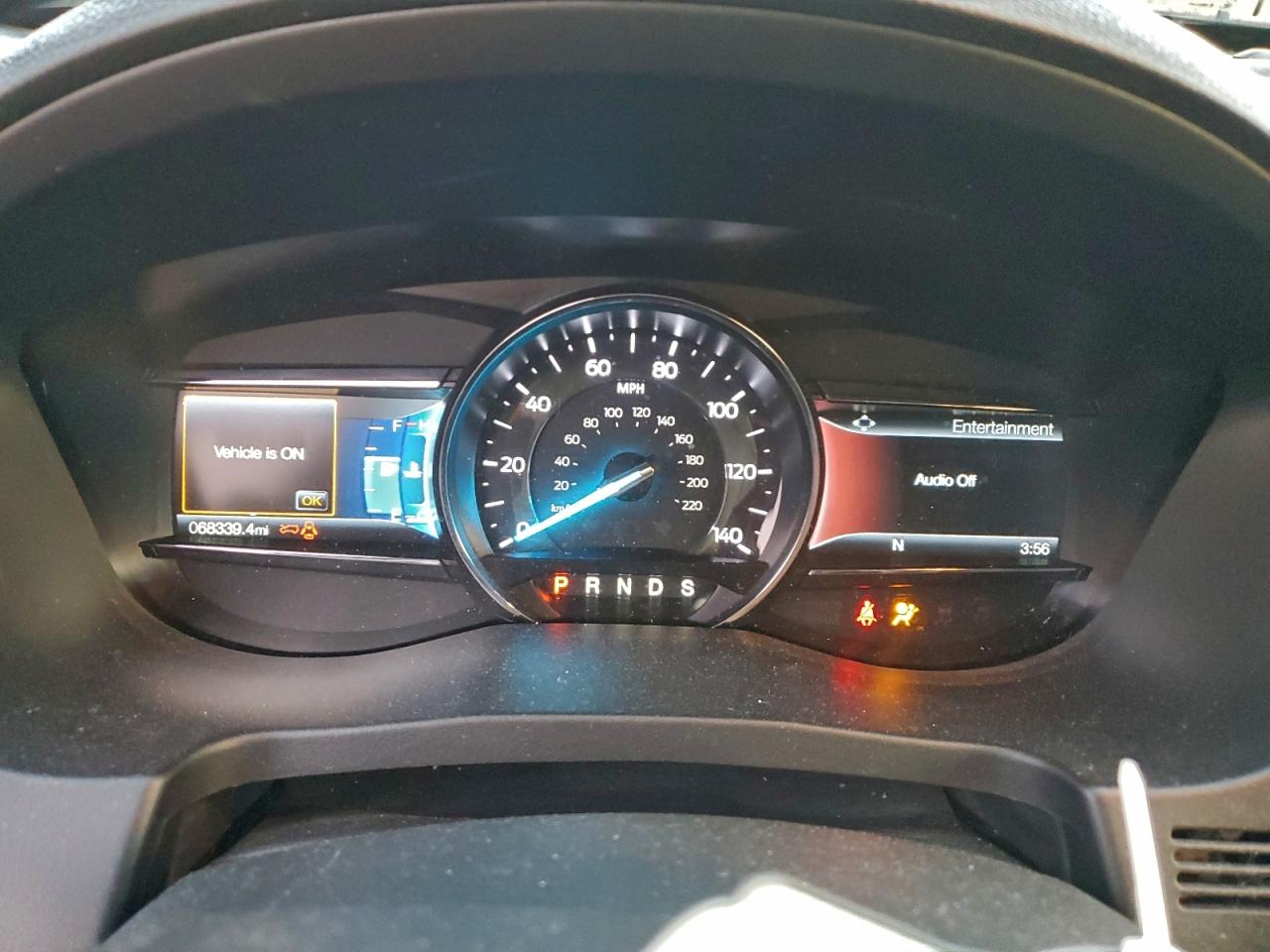 Ford Explorer Xlt Image 2