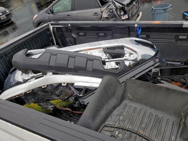 GMC Sierra C1500 Image 8