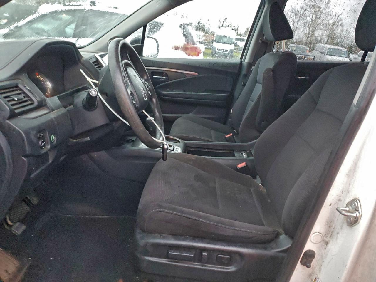 Honda Pilot Ex Image 11