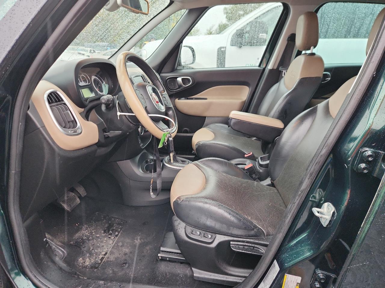 FIAT 500 Lounge Image 10