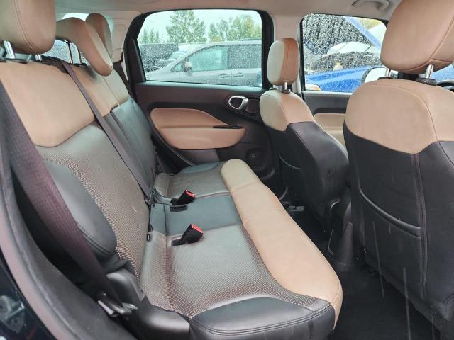 FIAT 500 Lounge Image 12