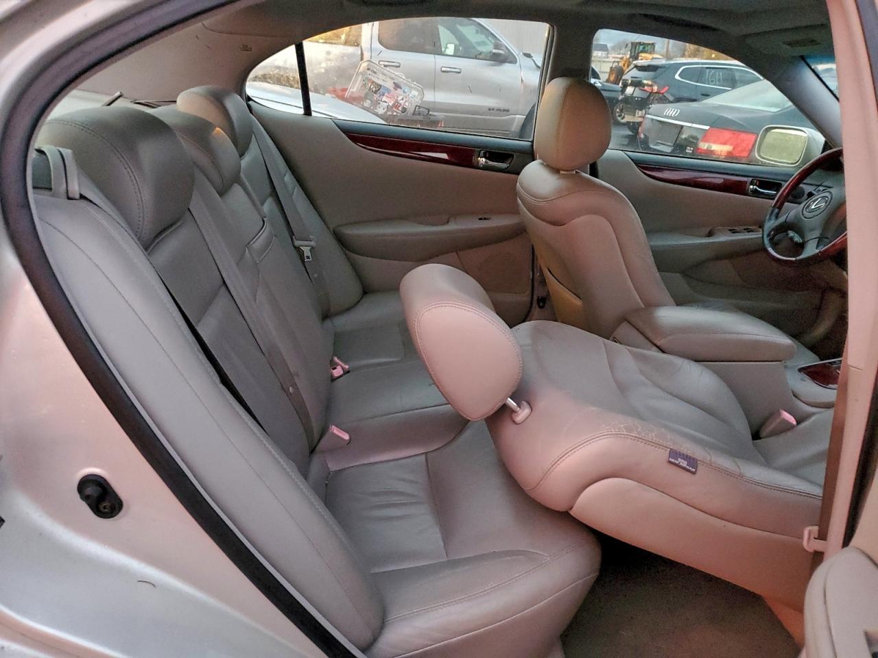 Lexus Es 330 Image 12